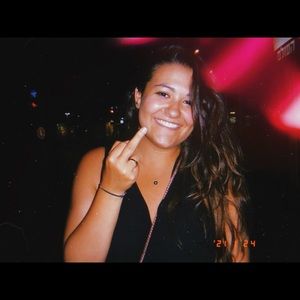 Meet your Posher, Liel